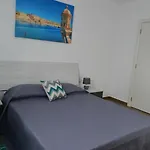 Harbour Haven - Seaside With Balcony & Harbour Views
