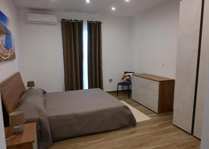 Daire Harbour Haven - Seaside With Balcony & Harbour Views